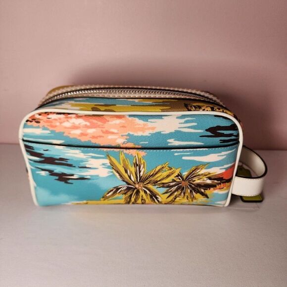 NWT CK381 Coach Small Travel Kit With Hawaiian Print Silver Blue Multi Aloha - Picture 8 of 8